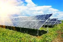 Campo fotovoltaico protetto